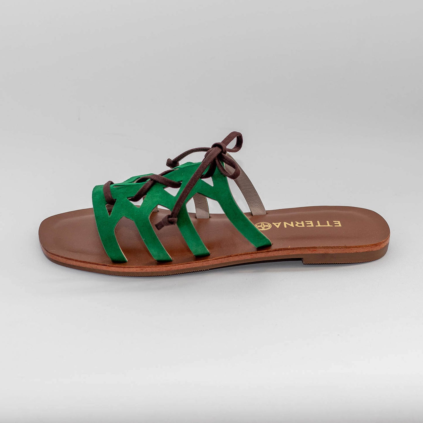 Sandalias Flat Aurelia en color Verde